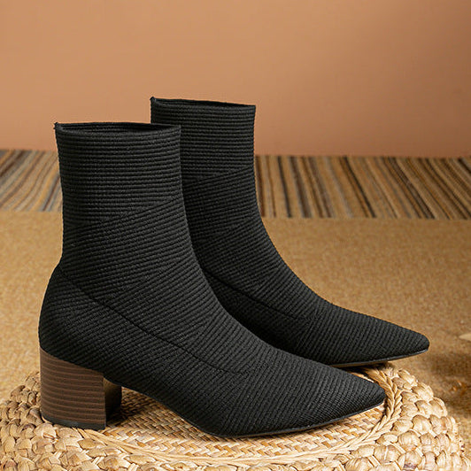 Élancé Knit-Heeled Boot – MINIMAL Edition