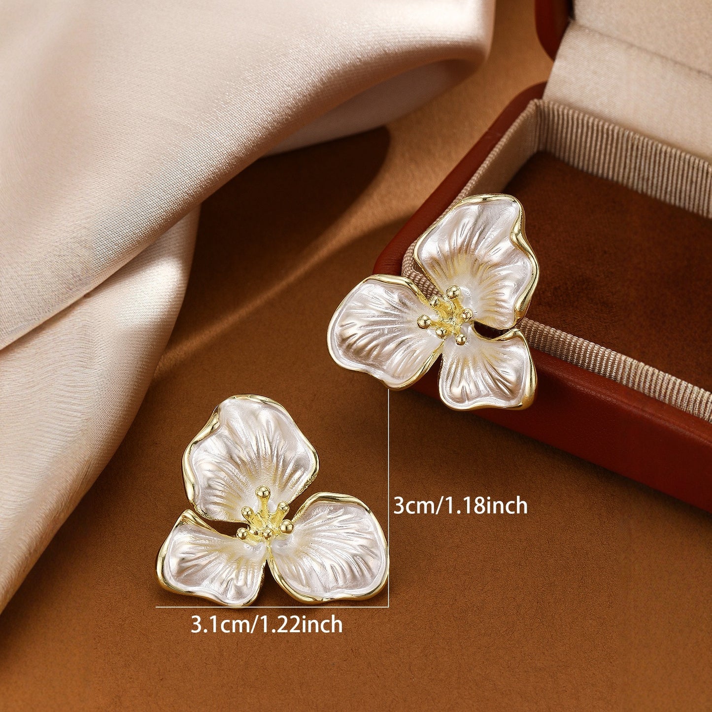 Elegant And Stylish Petal Shaped Earrings