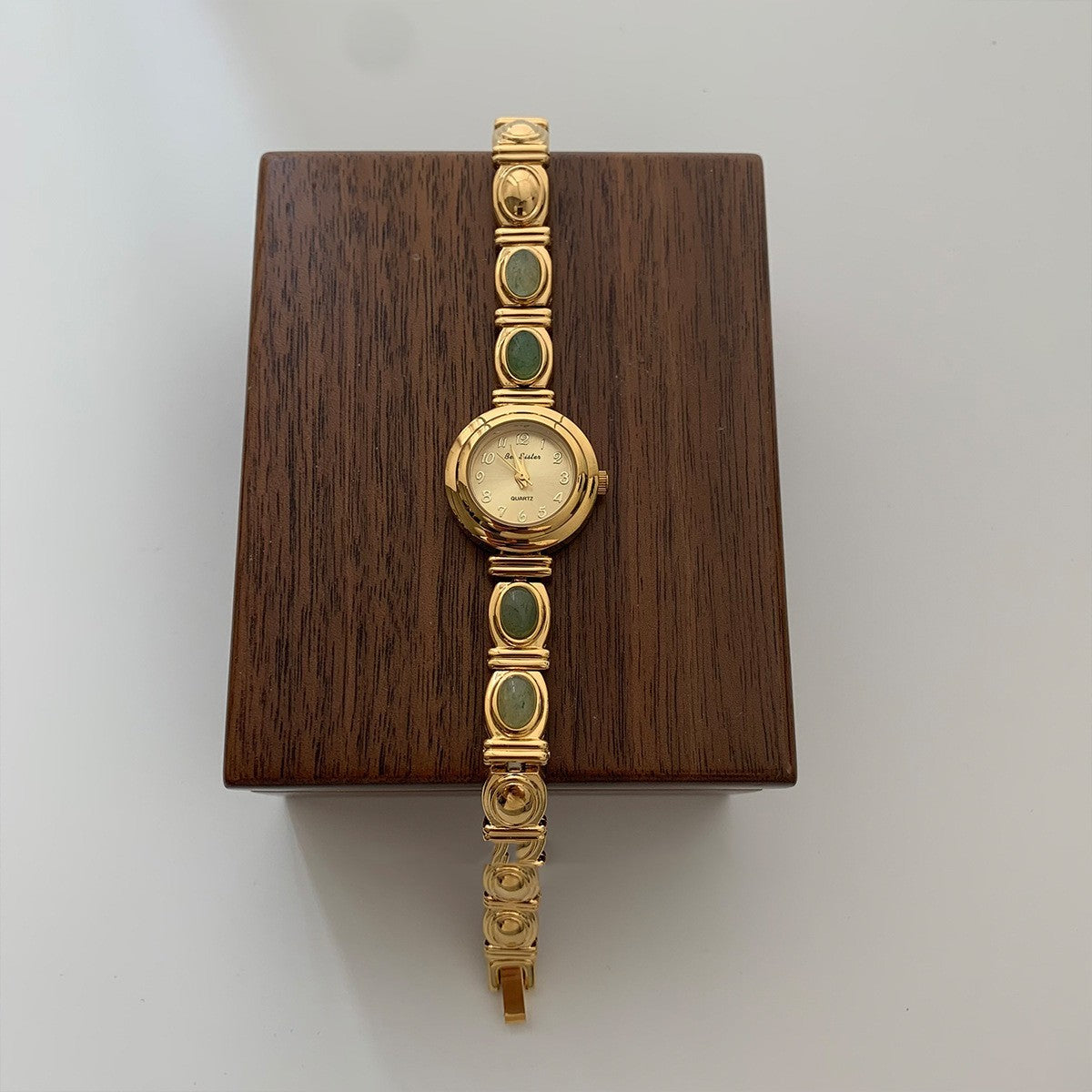 New Chinese Style Beryl Gold Exquisite Fashion Retro Minority Women's Quartz Watch