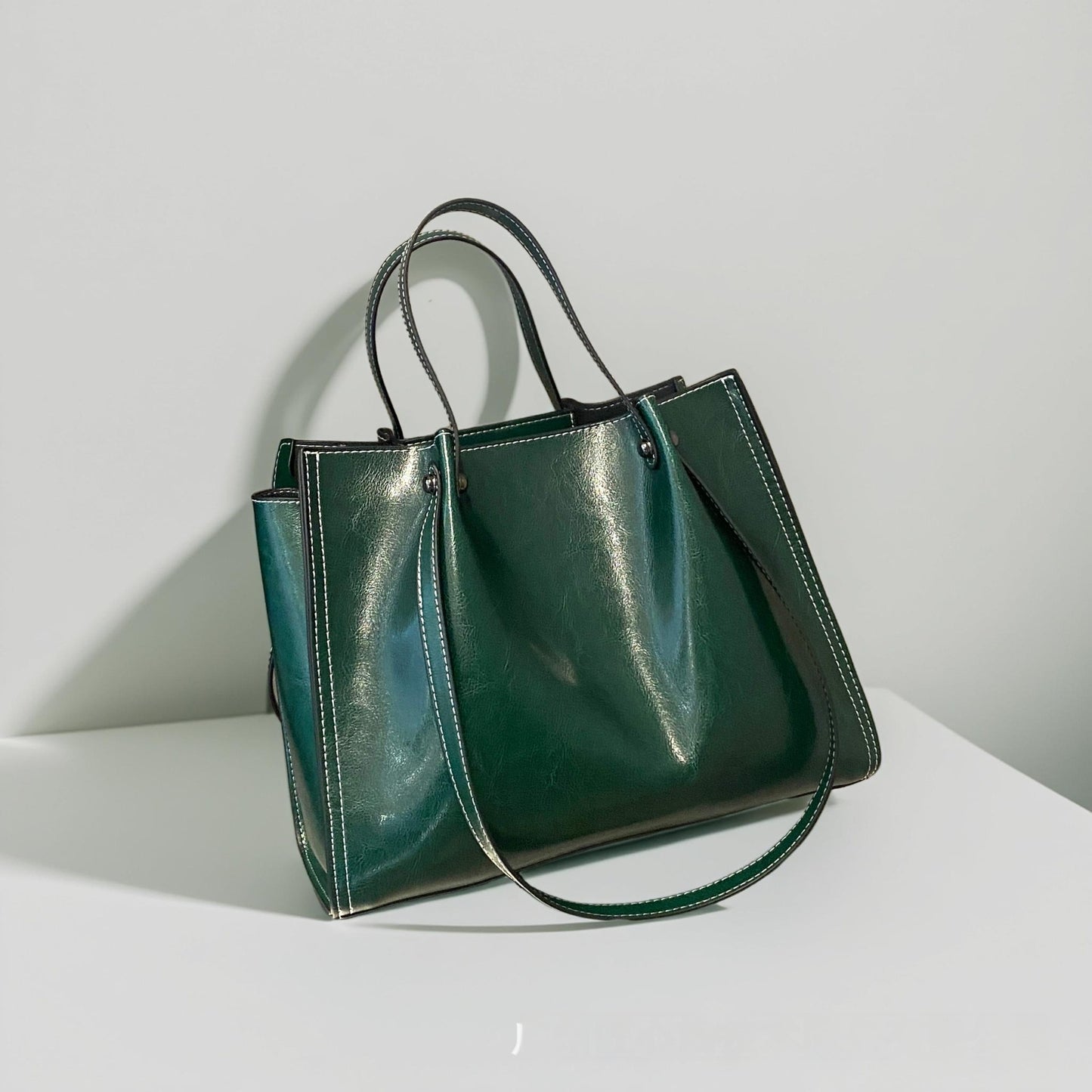 Creative Handbag Cowhide Shoulder Commuter Bag