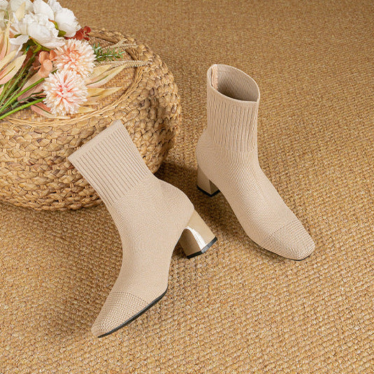 Élancé Knit-Heeled Boot – MINIMAL Edition
