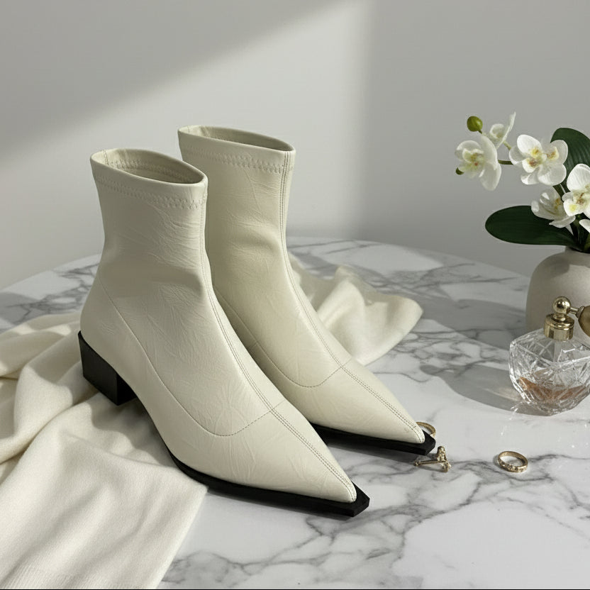 Luna Leather Chelsea Boots – NOIR Edition