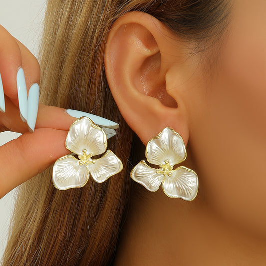 Elegant And Stylish Petal Shaped Earrings