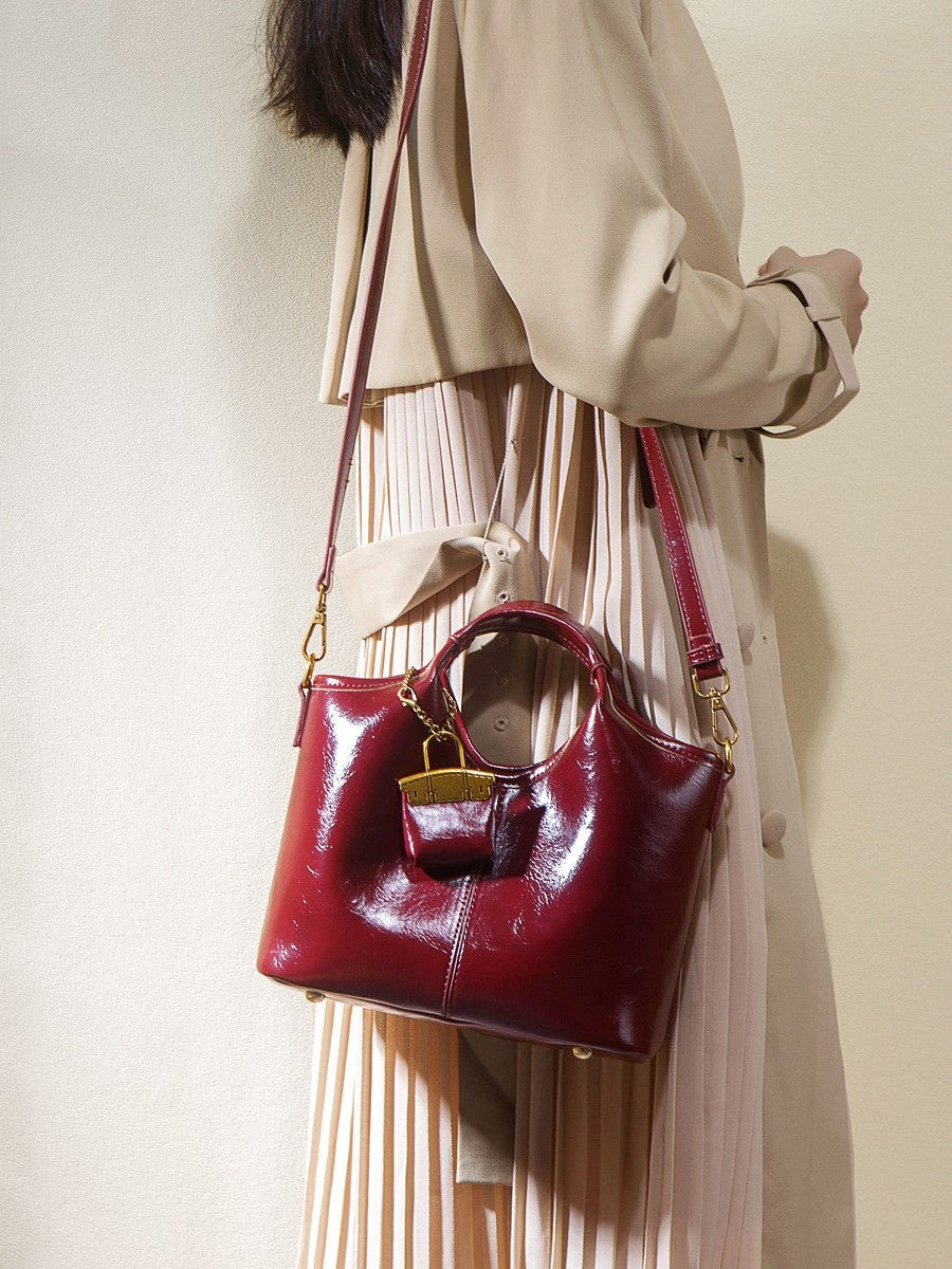 Oil Wax Leather Tote – LUXE Edition