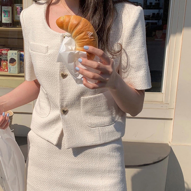 French Elegant And Gentle Heart Button Tweed Short-sleeved A-line Skirt Suit